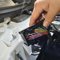 新能源電動汽車安全性能檢測中采集車架號及BMS電池數據的難點